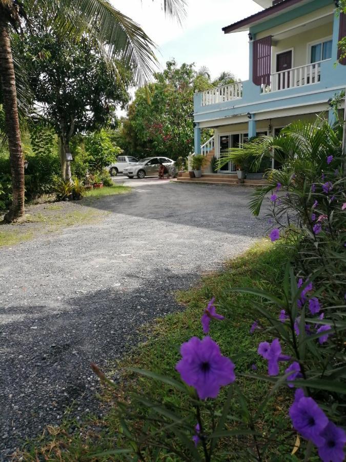 Baan Kalaya Garden Lägenhet Ban Mai Exteriör bild